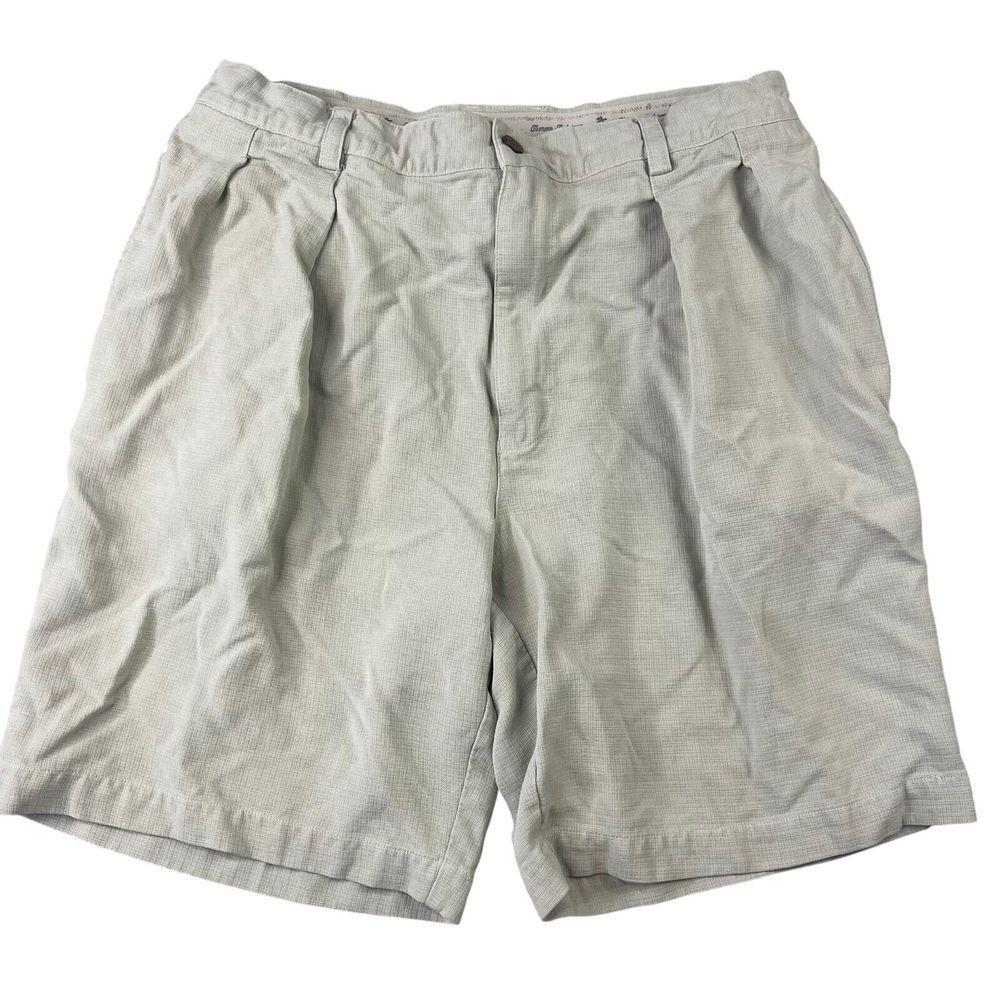 Tommy Bahama Relax Mens Shorts‎ Size 33 Beige 100% Silk Pleated Front Golf